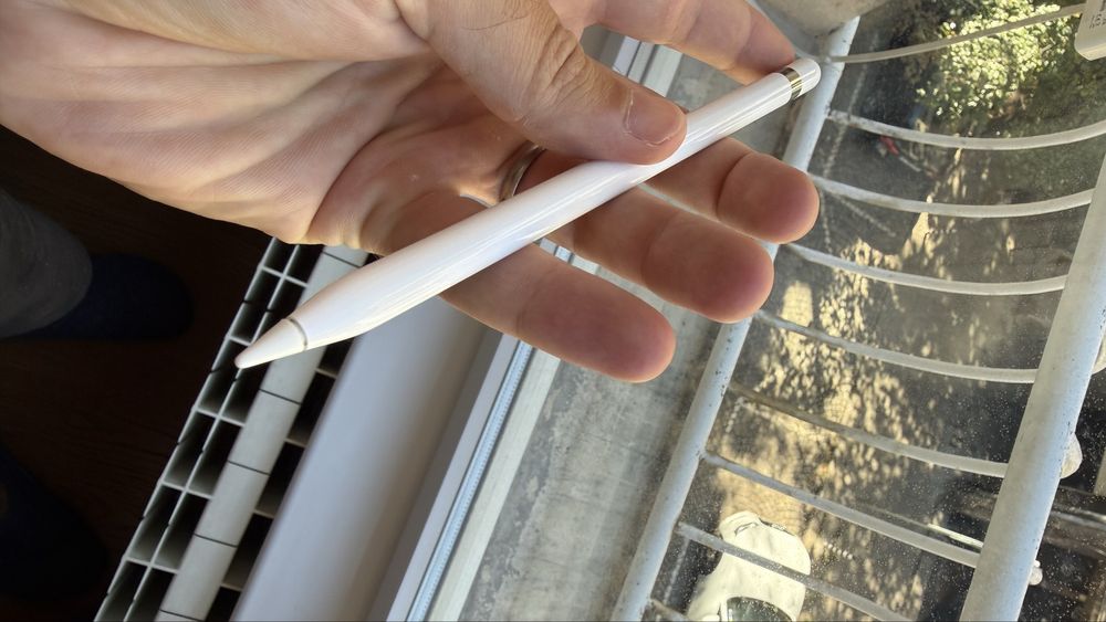 iPad 8th Gen (WiFi) 32GB + Apple Pencil