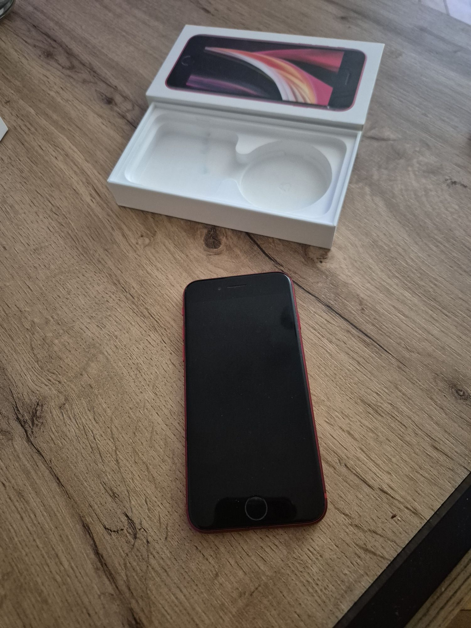 Iphone se 2020 с сменена батерия