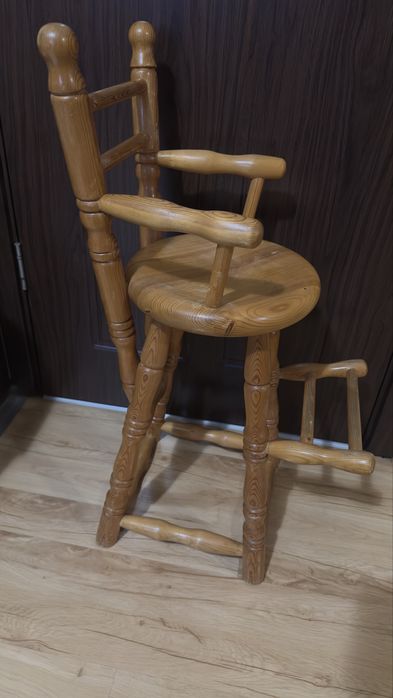 Детски стол от масивно дърво