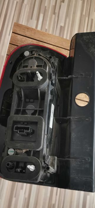 Lampa spate/stopuri Duster 2