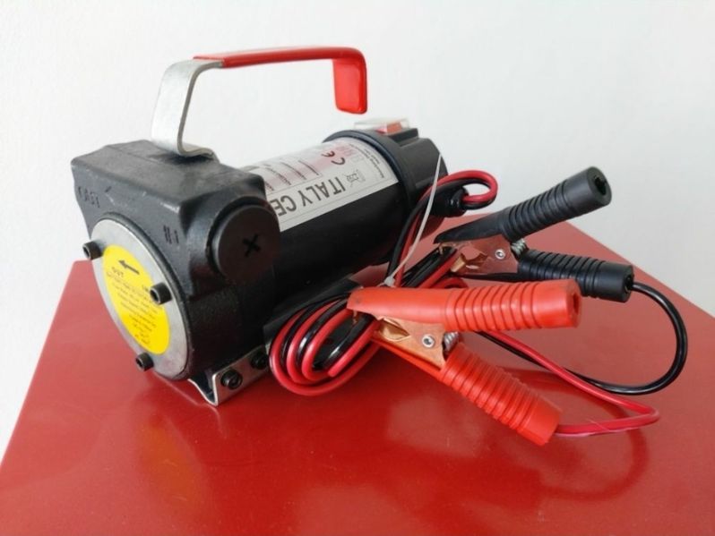Помпа за трансфер на гориво на 12V с дебит от 40 литра
