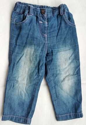 Брючки джинсовые с бело-пестрой окантовкой ZARA на 9-12 месяцев