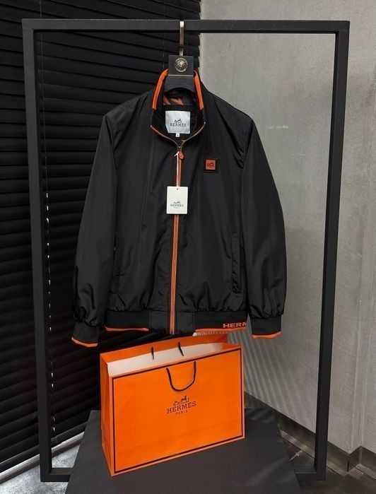 Geaca  H3R.M3.S.calitate premium Italia