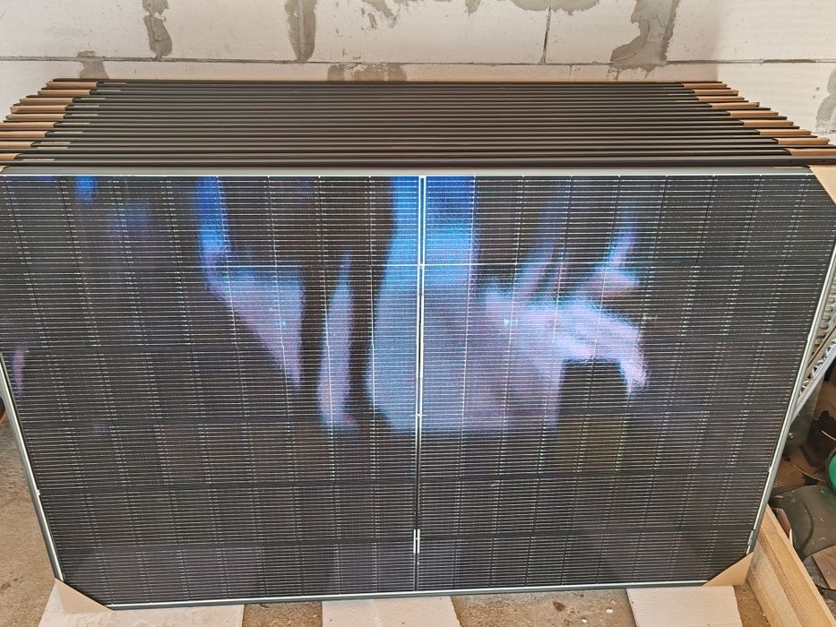 Panouri Canadian Solar