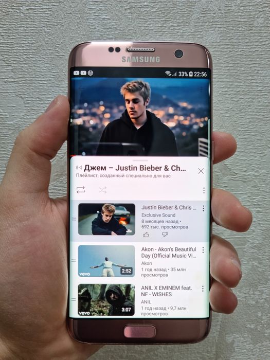 Продаю легендарный Samsung galaxy S 7 edge Gold память 4/32 Гб в идеал