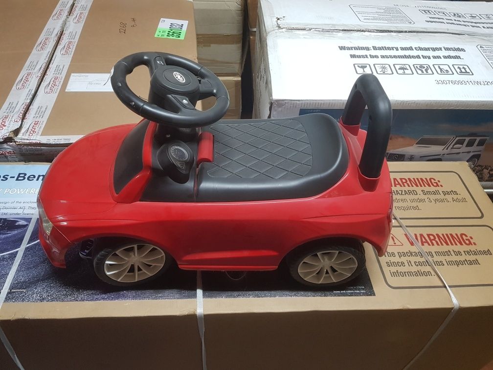 Детска кола за яздене, подходяща за деца над 1.5 год., червена
