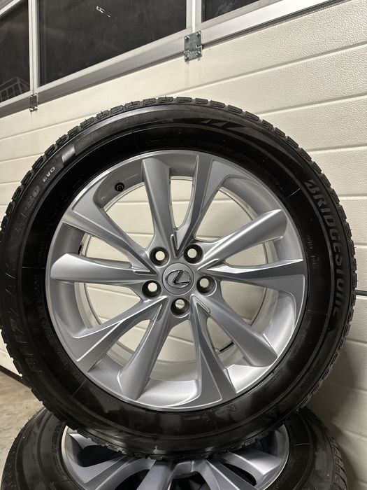 Jante 18 ORIGINALE Lexus NX Iarna 225/60/18 Toyota Rav 4 Bicolor