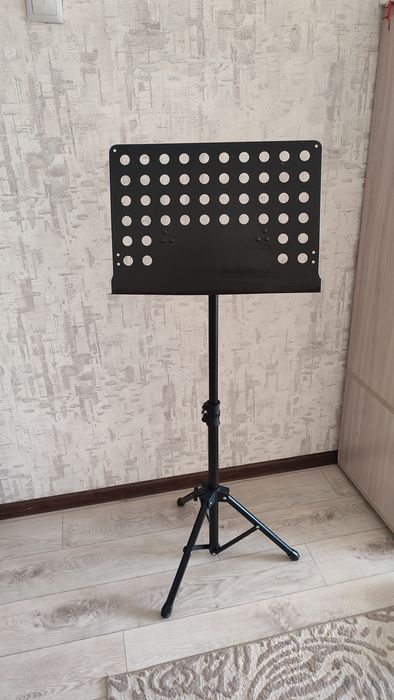 Продам пюпитр для нот