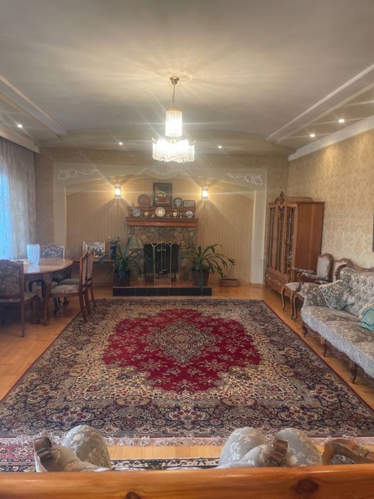 Дом рабочий городок 4 соток,цена 300000 у.е