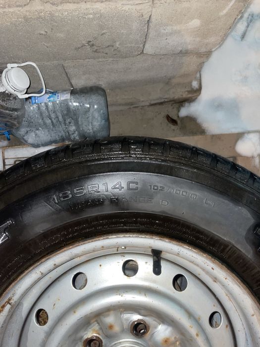 Шина зимни 3 штук