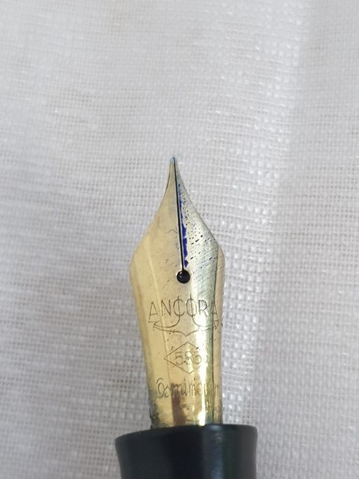 Stilou vacumatic ancora