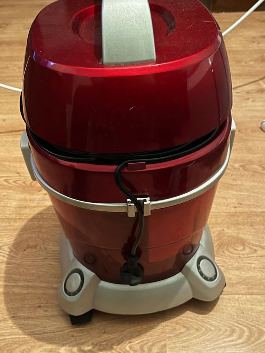 Водна прахосмукачка Aladdin first