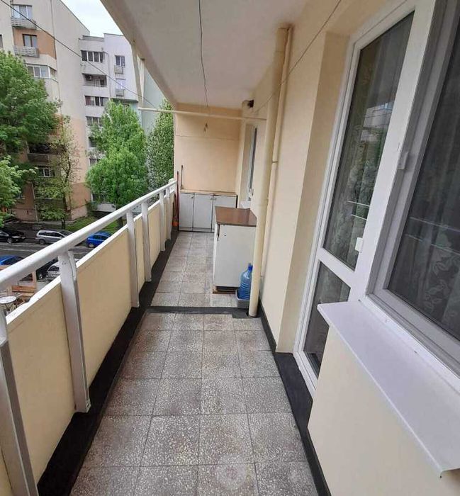 Дава се под наем Тристаен апартамент в Бургас, Възраждане - 67 кв.м за 425 € - Снимка #3