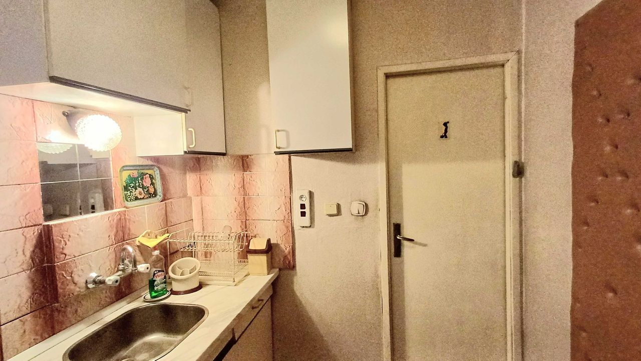 Продава се Едностаен апартамент в Русе, Чародейка - Север - 37 кв.м за 1068 €/кв.м - Снимка #8