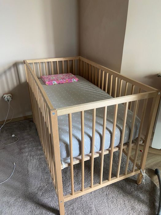 Бебешка кошара Икеа и матрак Амбър