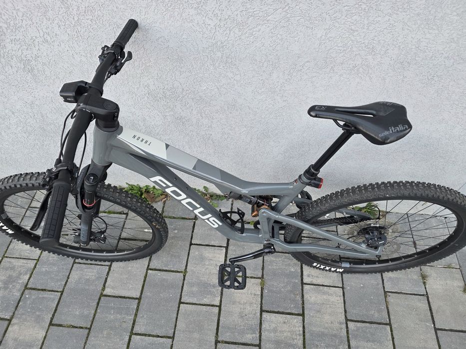 Bicicleta full suspension Focus Thron 6.8 XL