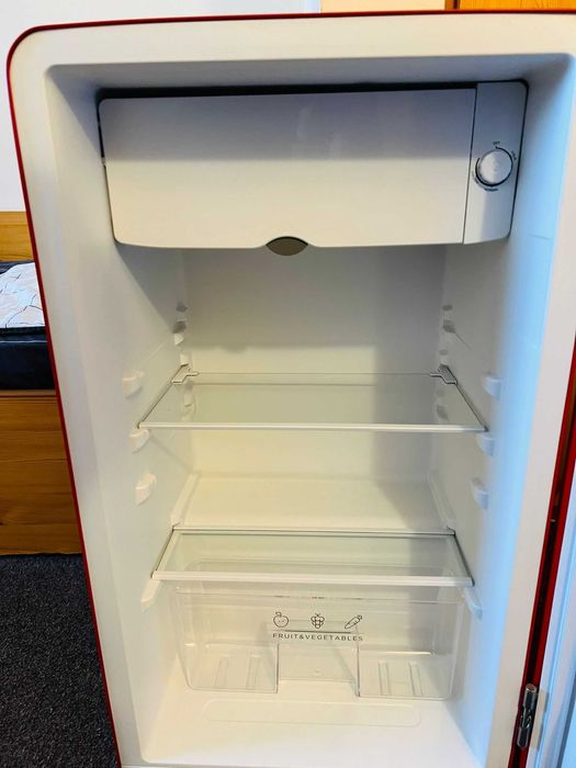 Vand frigider Vortex VD9SRD01M-stare foarte buna, folosit 1 an