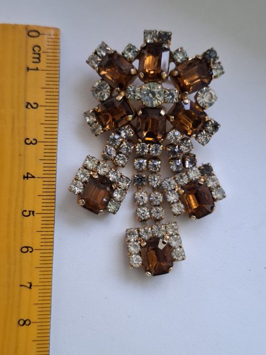 продам Брошь Чехия