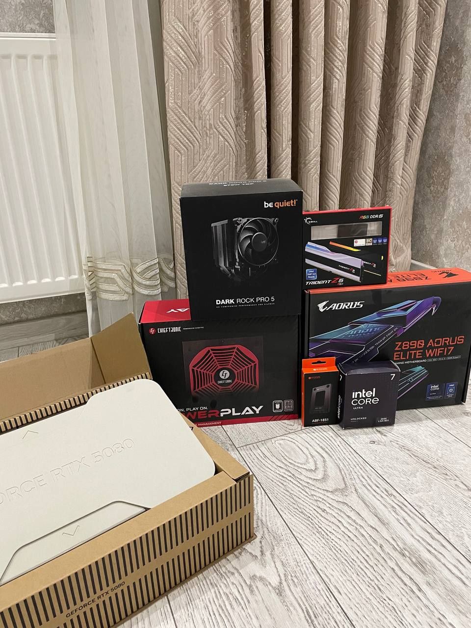 Продам игровой компьютер i7 265K RTX5080