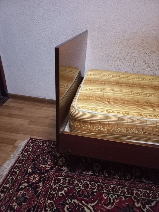 Две кровати детские