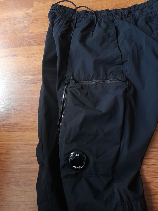 C. P. COMPANY мъжки панталон XL размер.