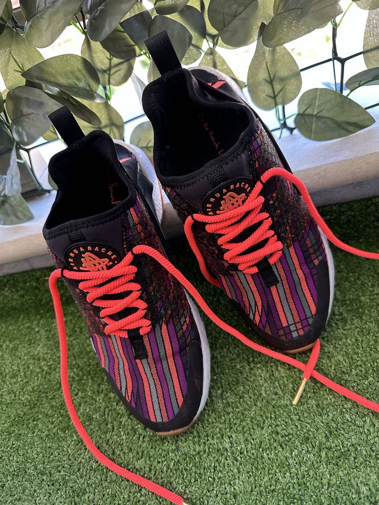 Дамски маратонки Nike Huarache