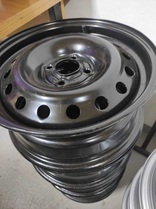 Диски стальные R15 6Jx15 ET45 DIA 56,6 4x100 Шевроле Авео