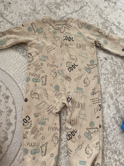 Продам комбинезон детский