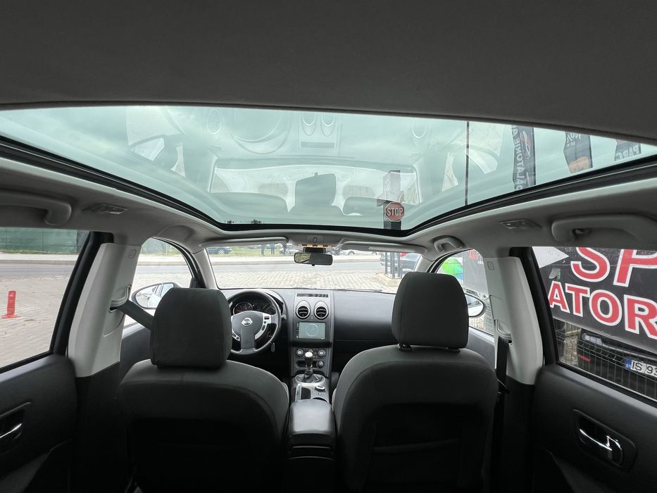 Nissan Quascai 7 locuri 4x4 din 2012  PANORAMIC Posibilitate RATE AV 0
