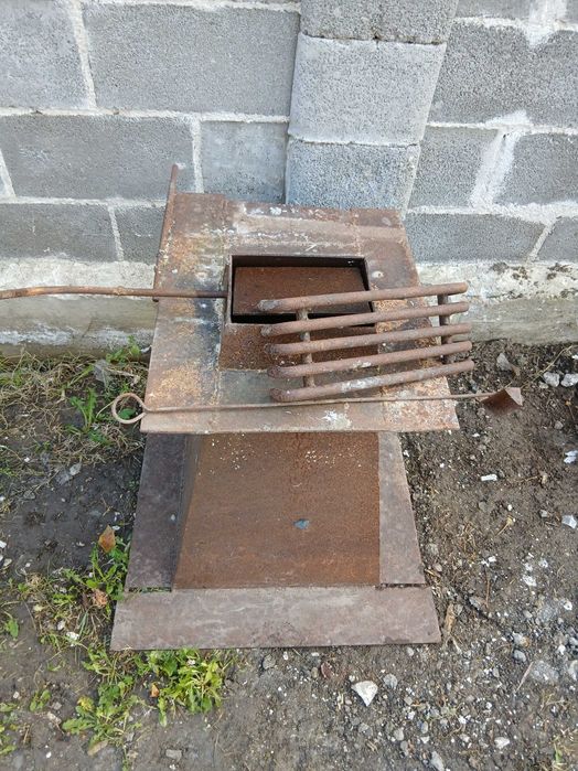 метално тяло за камина