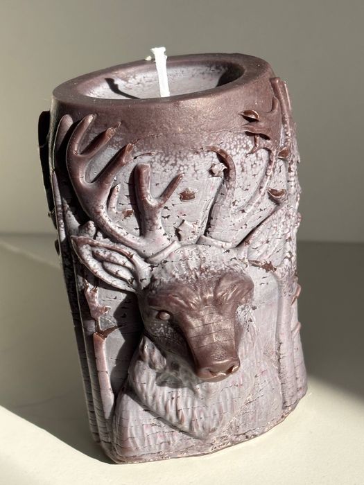 Свеча олень на Новый год