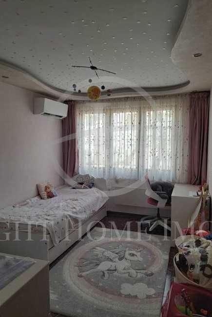 Продава се Тристаен апартамент в Пловдив, Кючук Париж - 87 кв.м за 1583 €/кв.м - Снимка #5