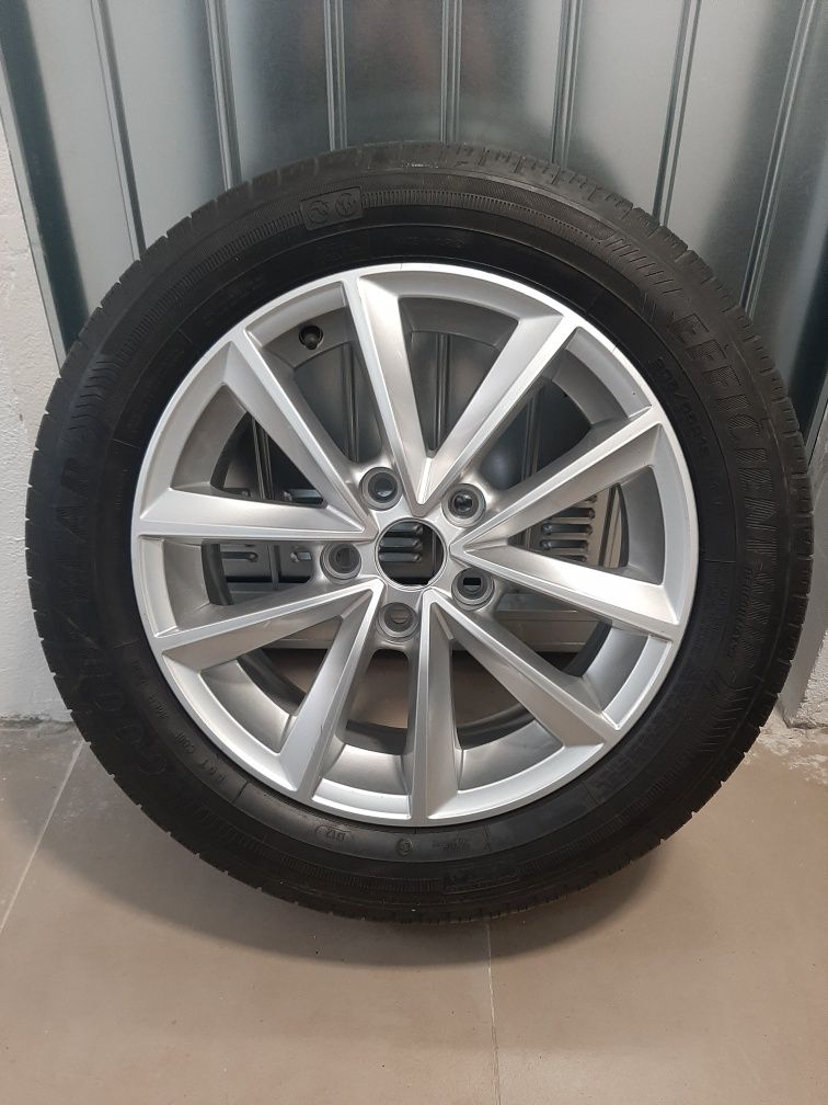 Janta Renault Megane + anvelopa 205 55 16 Goodyear dot 2020