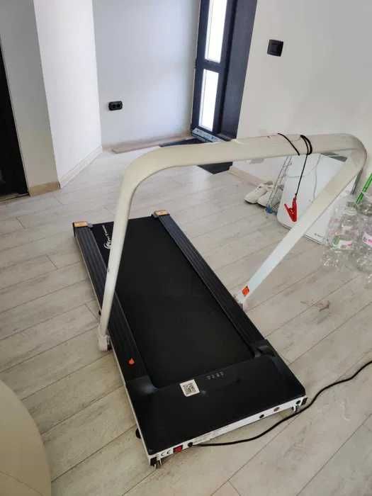 Banda de alergat electrica FitTronic D1000