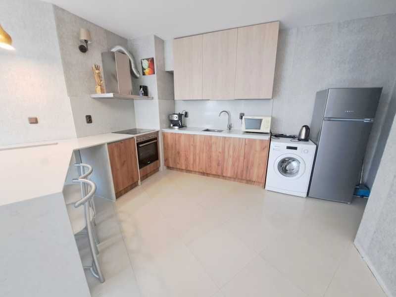 Продава се Тристаен апартамент в к.к. Слънчев бряг - 84 кв.м за 1929 €/кв.м - Снимка #4