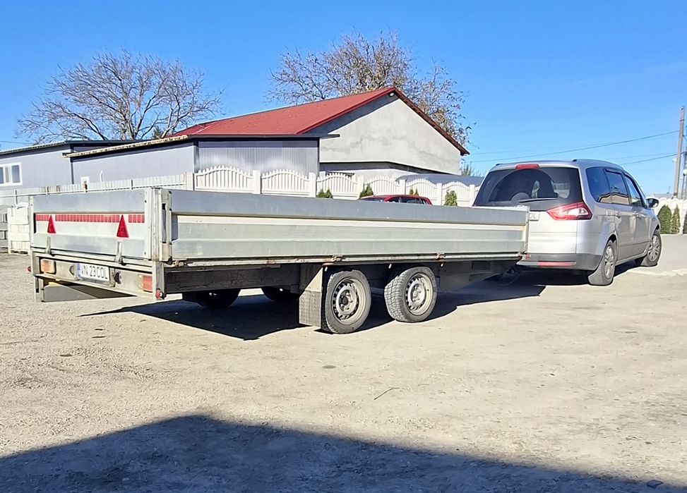 Remorca platforma Eduard 2700 kg an 2017