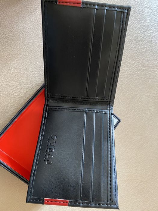 Portofel Guess pentru barbati