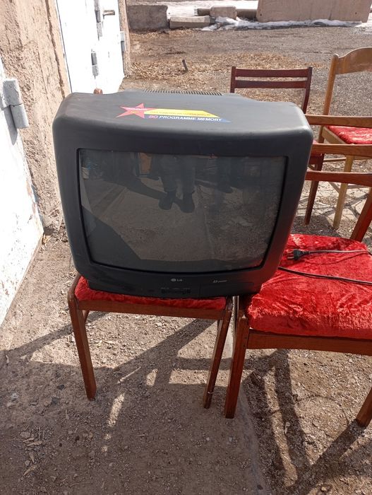 Продаю телевизор советский