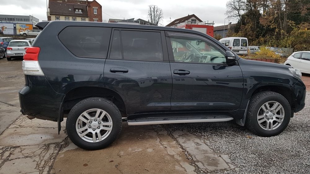 Vand Toyota Land Cruiser Life 10/2013. Motor 3000 diesel