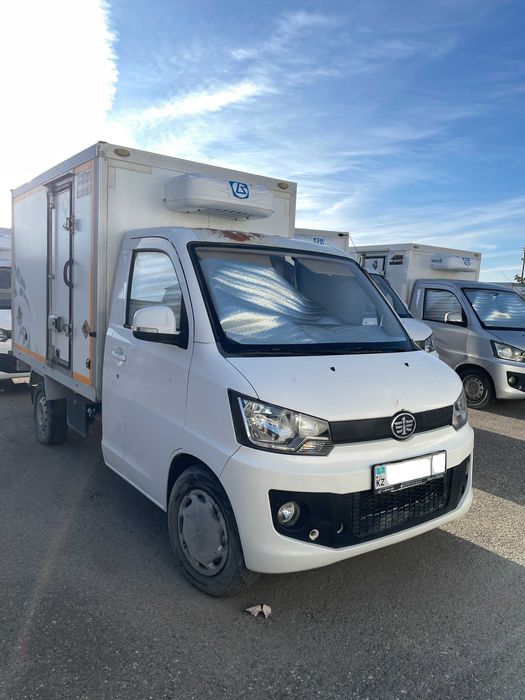Фургон изотермический на шасси FAW CA1027VA5 2017 г.