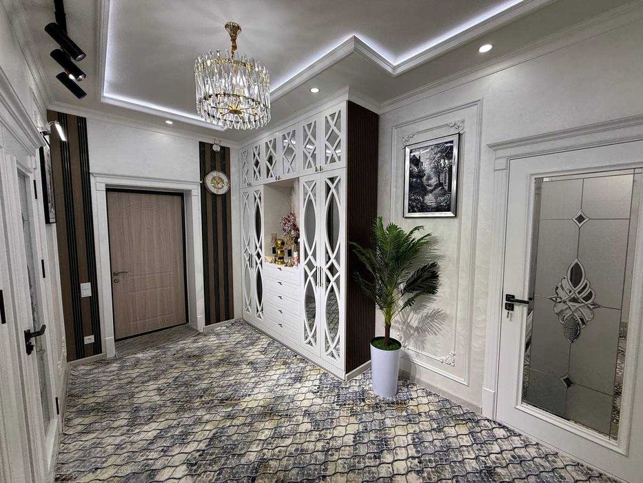 Продаётся 4х комнатная квартира с евроремонтом ЗАХОДИ ЖИВИ