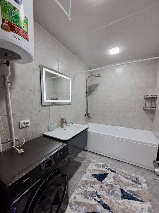 3 xonali lyuks kvartira sotiladi