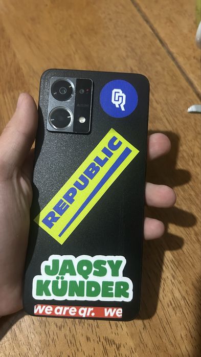 Царапин нету состояние нормальное