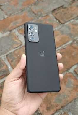 OnePlus 9RT 5G (256gb) Мощный ВанПлас