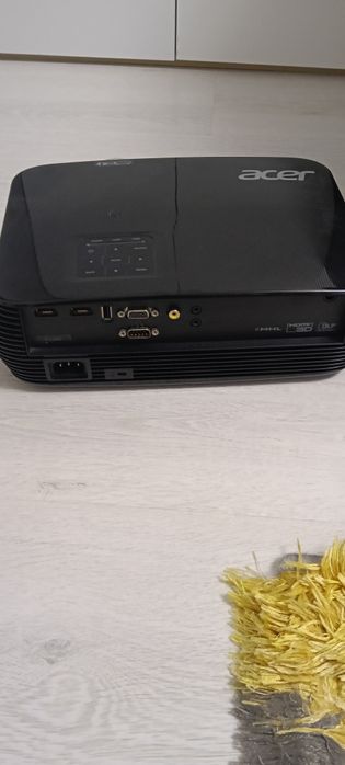 Vând videoproiector Acer