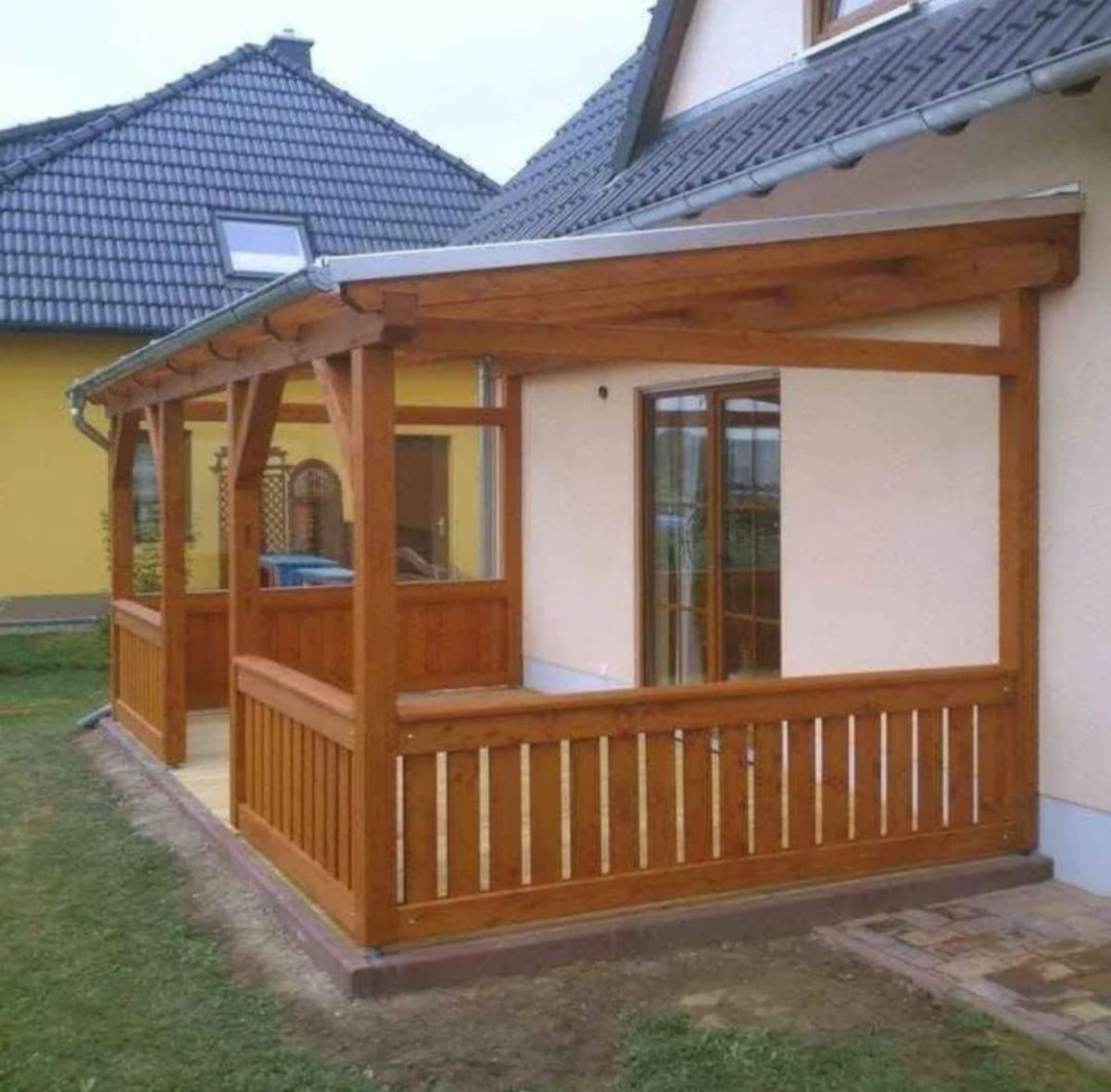 Foisoare din lemn, constructie foisoare, foisoare de gradina si curte,