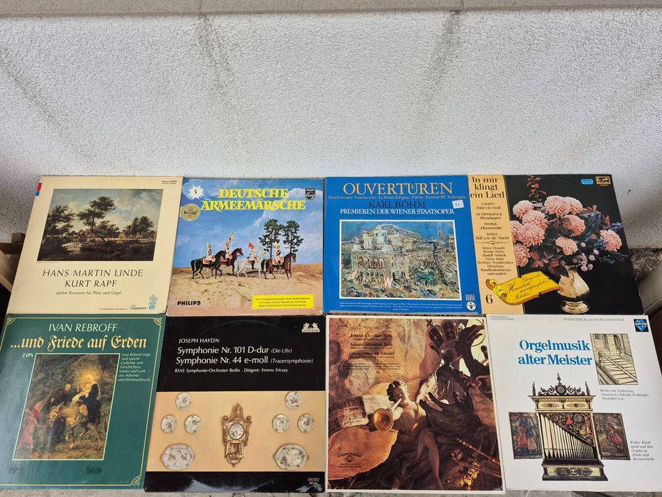 Vând 150LP Discuri Vinil colectie muzica clasica compozitori celebrii