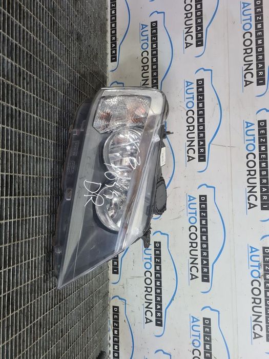 Far Dreapta BMW X3 F25 2010 - 2014 SUV 4 Usi (1044) Fara xenon
