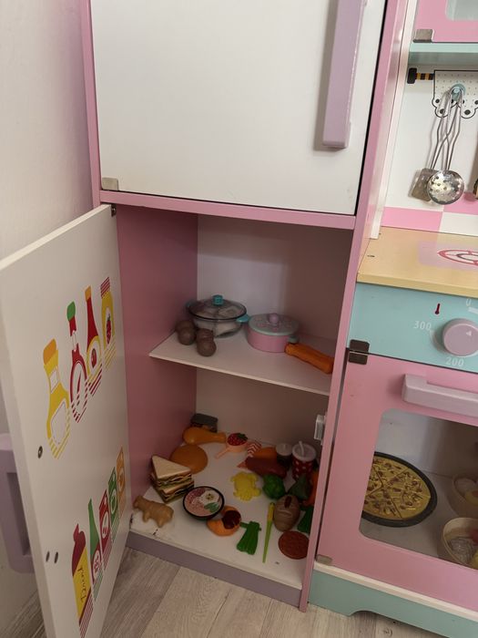 Продам детскую кухню