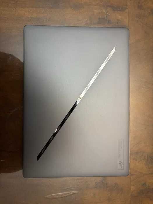 Laptop Gaming ASUS ROG Zephyrus G14, in garantie